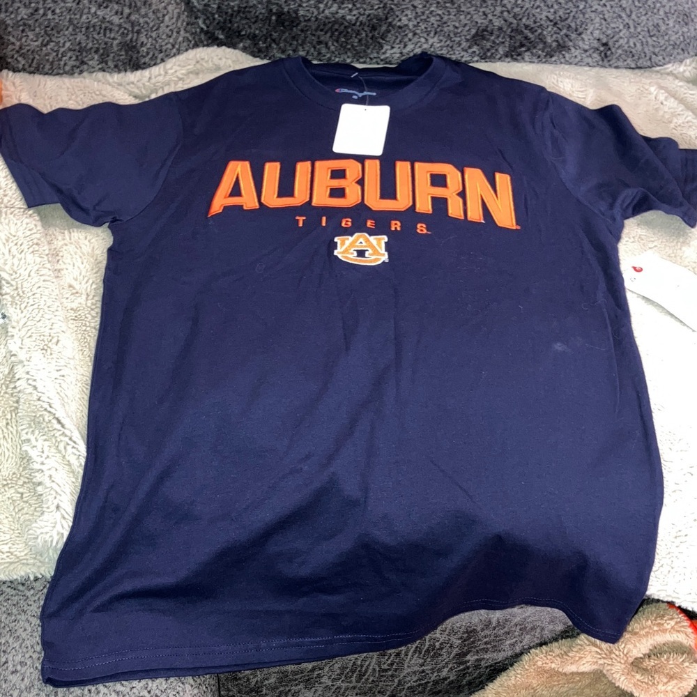 NWT Champion Auburn Tigers T-Shirt, Medium